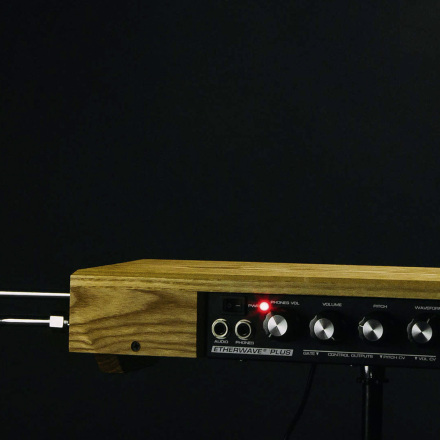 Etherwave Theremin Plus